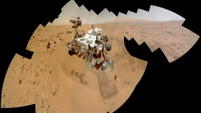 Mars Curiosity Self Portrait 2013.jpg